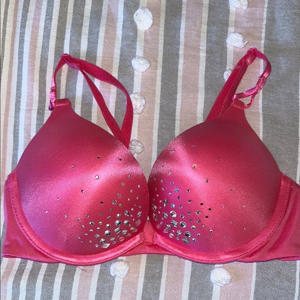 Victoria’s Secret Bombshell - 32B